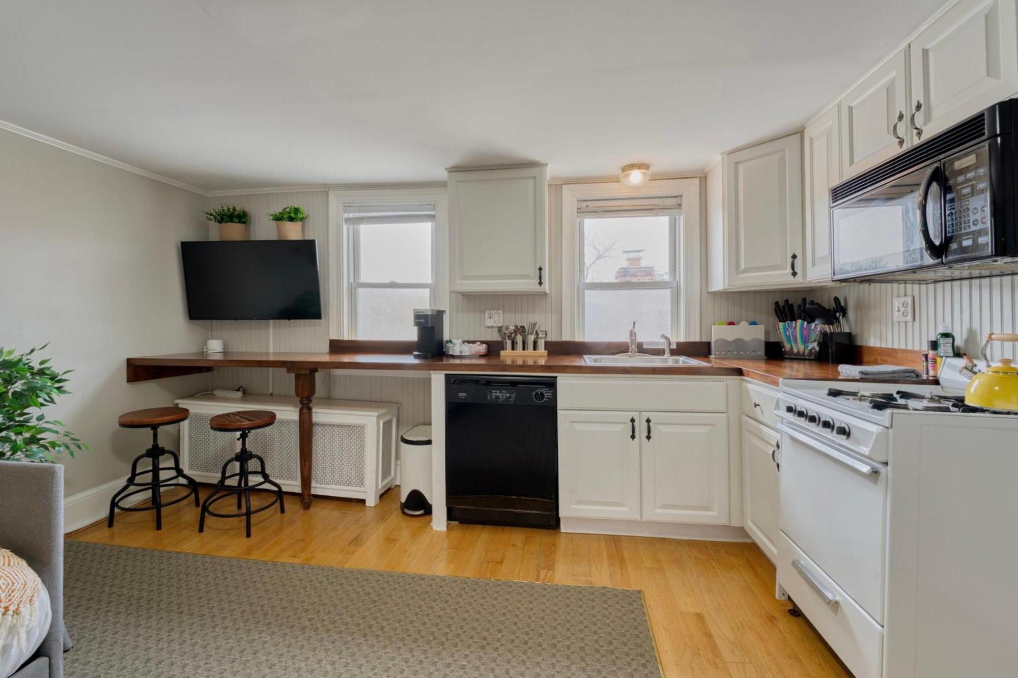 Top-Floor 1Br In Historic Capitol Hill Washington Exterior photo