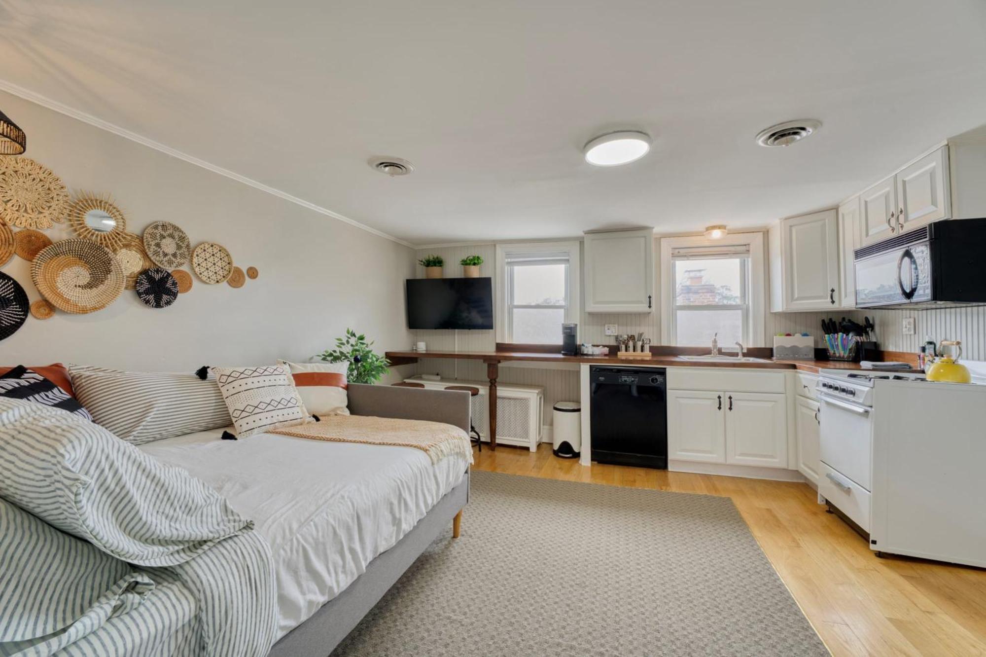 Top-Floor 1Br In Historic Capitol Hill Washington Exterior photo